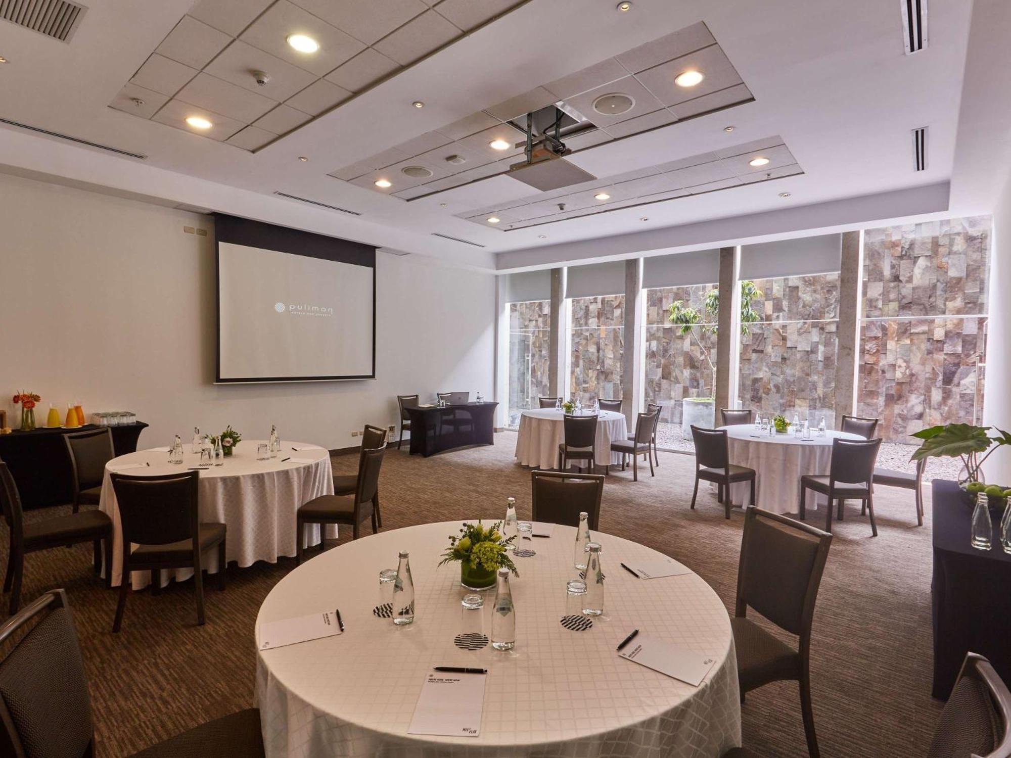 Pullman Lima San Isidro Hotel Exterior photo